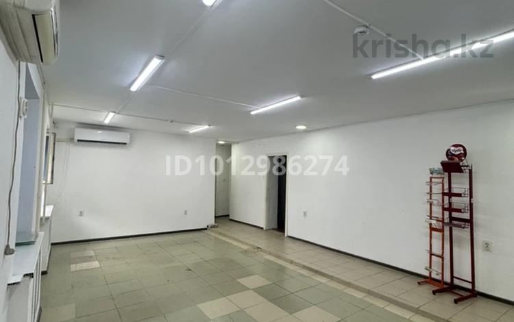 Магазины и бутики · 54 м² за 150 000 ₸ в Павлодаре — фото 12