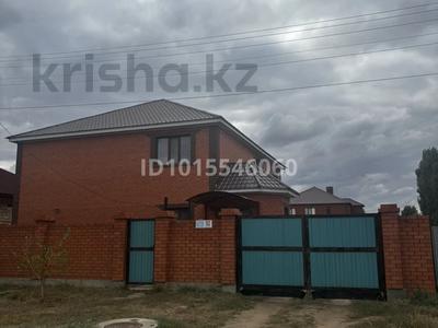 Жеке үй · 10 бөлме · 260 м² · 10 жүзд., Алтын Адам 63 — Остановка Арай, бағасы: 45 млн ₸ в Актобе, жилой массив Акжар-2