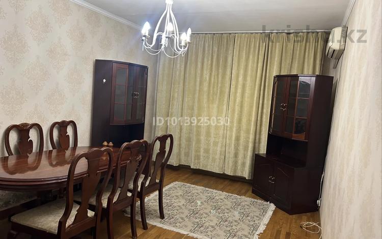 3-комнатная квартира · 62 м² · 3/5 этаж, Клочкова 107 за 350 000 ₸ в Алматы, Бостандыкский р-н — фото 2