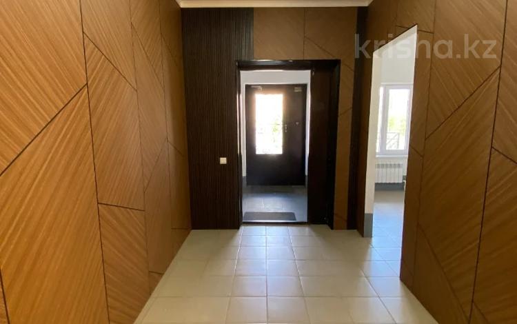 2-бөлмелі пәтер · 71 м² · 8/10 қабат, Алтын орда, бағасы: 28 млн ₸ в Актобе — фото 4
