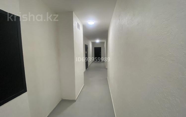 1-комнатная квартира, 39 м², 2/12 этаж, мкр Сары-Арка 13А за 15 млн 〒 в Кокшетау — фото 2