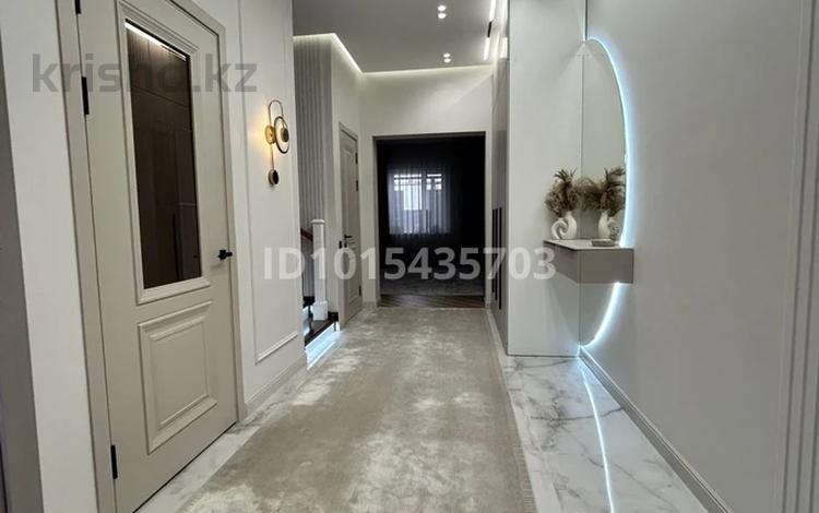 4-комнатная квартира · 160 м² · 2/2 этаж, Домалак ана 376 за 56 млн ₸ в Таразе — фото 2