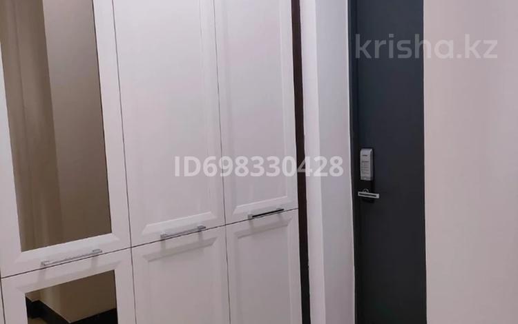 3-комнатная квартира · 100 м² · 8/25 этаж, Кабанбай батыра 43В — Орынбор за 600 000 ₸ в Астане, Есильский р-н — фото 2