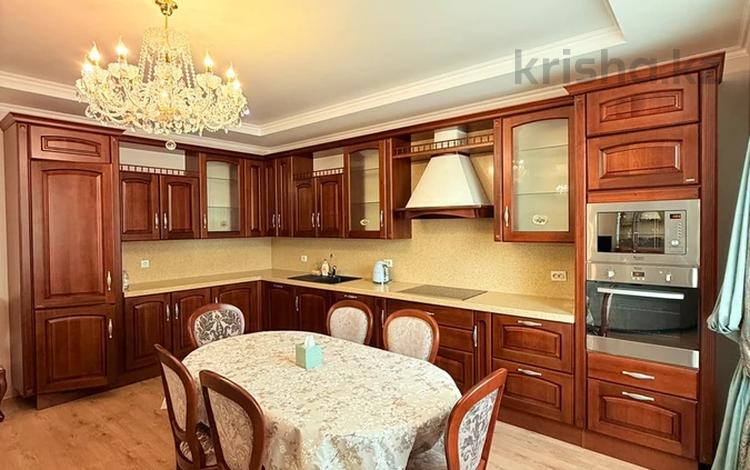 3-комнатная квартира · 136 м² · 11/15 этаж, Назарбаева 223 — Жолдасбекова за 800 000 ₸ в Алматы, Медеуский р-н — фото 2