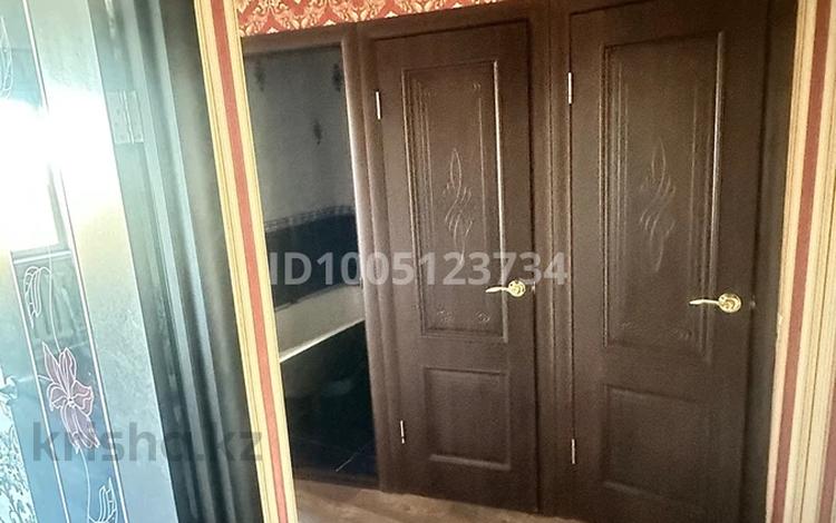 2-бөлмелі пәтер · 42 м² · 5/5 қабат, Майкудук, 16й микрорайон 7 — Парка, бағасы: 110 000 ₸ в Караганде, Алихана Бокейханова р-н — фото 2