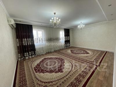 Отдельный дом · 4 комнаты · 200 м² · 6 сот., Атамекен за 23 млн ₸