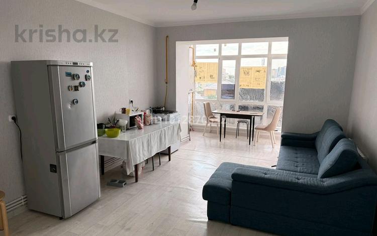1-бөлмелі пәтер · 57 м² · 3/3 қабат, Ул.Бисена Жумагалиева 29, бағасы: 21 млн ₸ в Уральске — фото 2
