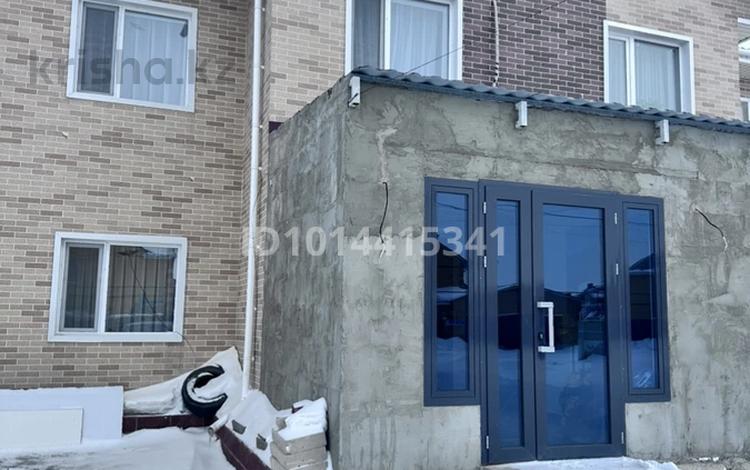 Отдельный дом · 4 комнаты · 112 м² · 2 сот., мкр Уркер за 70 млн ₸ в Астане, Нура р-н — фото 2