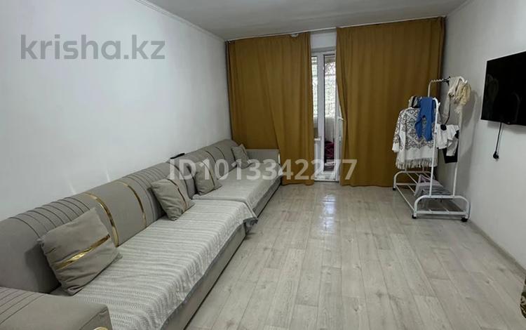 3-комнатная квартира · 59 м² · 2/2 этаж, 2уездная дом 4в 8 за 15 млн ₸ в Таразе — фото 2