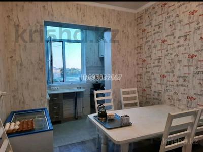 4-комнатная квартира · 80 м² · 5/5 этаж, Бауыржан Момышұлы 43 — Жансая 11мкр за 15.5 млн ₸ в Таразе