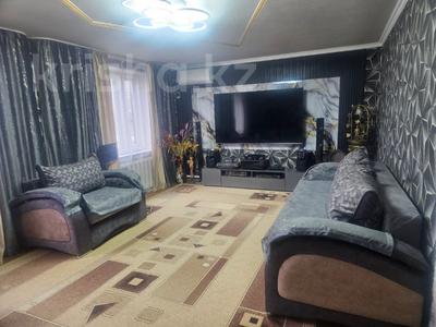 Отдельный дом · 4 комнаты · 100 м² · 18.3 сот., Мурат за 30 млн 〒 в Семее