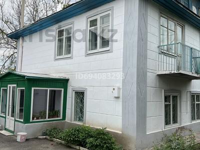 Отдельный дом • 7 комнат • 160 м² • 8 сот., Алимкулова 37 — Аблай хана за 73 млн 〒 в Каскелене