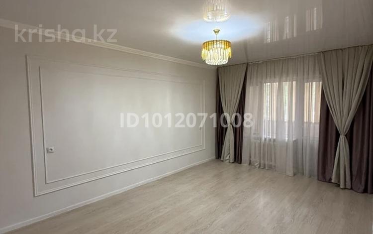 3-комнатная квартира · 65 м² · 1/5 этаж, Мкр. Алатау 27 за 250 000 ₸ в Таразе — фото 2