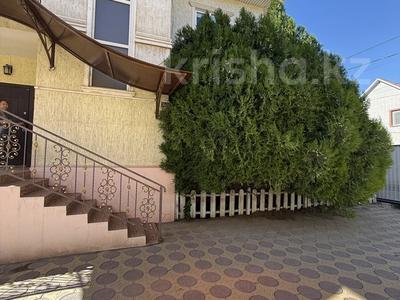 Часть дома · 6 комнат · 430 м² · 9 сот., мкр Атырау-2, Несибели за 75 млн ₸ в мкр	Атырау-2
