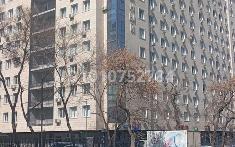 1-комнатная квартира · 40 м² · 2/12 этаж, Тулебаева 49/1 за 400 000 ₸ в Алматы, Медеуский р-н — фото 2