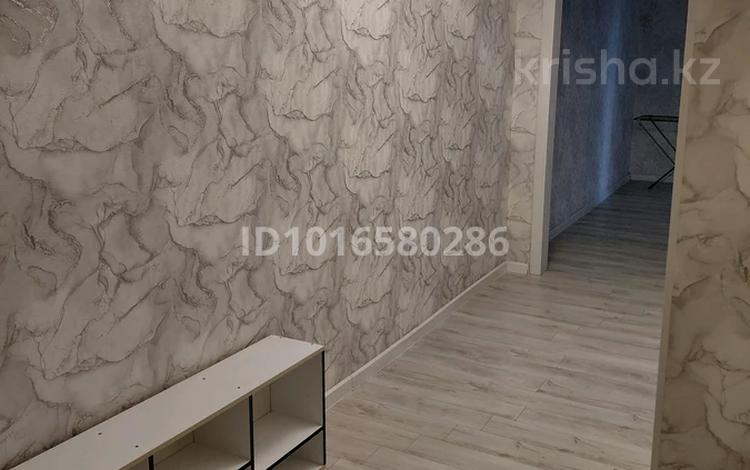 2-комнатная квартира · 85 м² · 5/10 этаж, Ермекова 106/6 за 300 000 ₸ в Караганде, Казыбек би р-н — фото 2