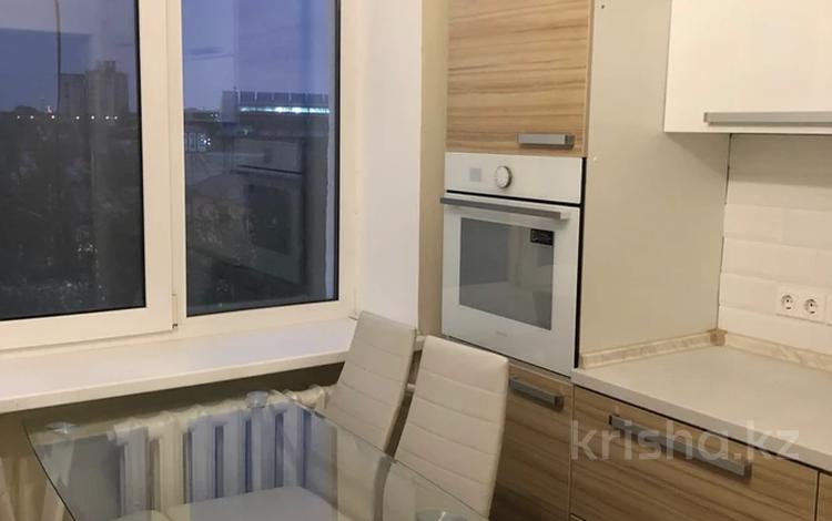 2-бөлмелі пәтер · 64 м² · 4/5 қабат, Шамина 1, бағасы: 200 000 ₸ в Атырау, мкр Жилгородок — фото 2