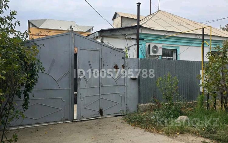 Часть дома · 3 комнаты · 34 м² · 3 сот., Калмырзаева 83 А — улица Кутузова за 15 млн ₸ в Шымкенте, Енбекшинский р-н — фото 2