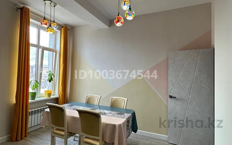 3-комнатная квартира · 85 м² · 2/3 этаж, 16 улица 4/2 за 28 000 〒 в Алматы, Бостандыкский р-н — фото 3