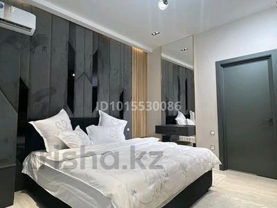3-комнатная квартира · 90 м² · 3/12 этаж, Мухамедханова 4Б — Хан шатыр за 38 000 ₸ в Астане, Нура р-н