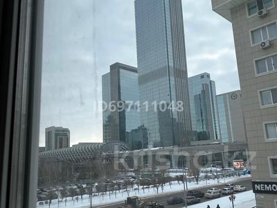 3-комнатная квартира · 105 м² · 3/9 этаж, Сыганак 39/1 за 400 000 ₸ в Астане, Есильский р-н