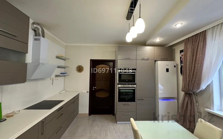 3-бөлмелі пәтер · 105 м² · 3/9 қабат · ай сайын, Сыганак 39/1, бағасы: 350 000 〒 в Астане, Есильский р-н — фото 44