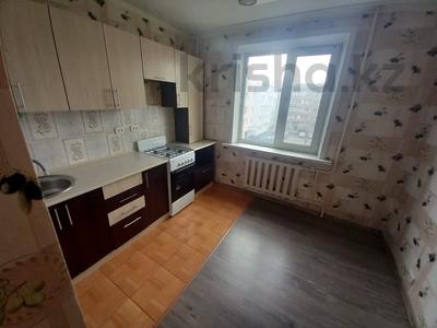 2-комнатная квартира, 53 м², 4/6 этаж, ауэзова за 20 млн 〒 в Петропавловске