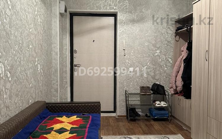 1-комнатная квартира, 57 м², 2/23 этаж, мкр Шугыла — ул Жуалы за 26 млн 〒 в Алматы, Наурызбайский р-н — фото 2