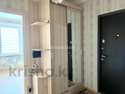 Пәтерлер в Мангистауской обл.: 3-бөлмелі пәтер · 71 м² · 4/5 қабат, 9-й мкр 14, бағасы: 18 млн 〒 3-бөлмелі пәтер · 71 м² · 4/5 қабат, 9-й мкр 14, бағасы: 18 млн 〒 в Актау