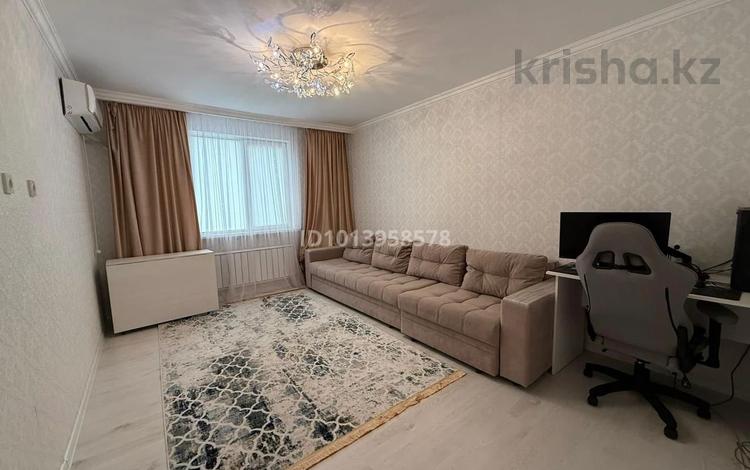 2-комнатная квартира · 60 м² · 7/12 этаж, мкр Акбулак, 1-я улица 45 — Момышулы Байтерекова за 290 000 ₸ в Алматы, Алатауский р-н — фото 2