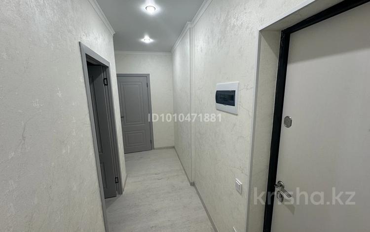 1-комнатная квартира · 37.5 м² · 9/9 этаж, Толеметова 106/3 за ~ 19 млн 〒 в Шымкенте, Абайский р-н — фото 2