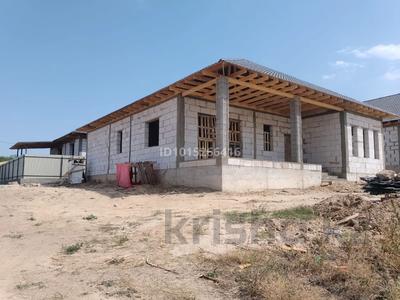 Отдельный дом · 4 комнаты · 200 м² · 6 сот., Абая за 37 млн ₸ в Туздыбастау (Калинино)