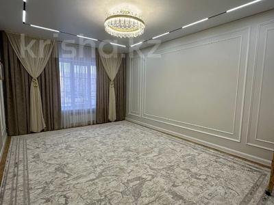 4-бөлмелі пәтер · 127.4 м² · 3/5 қабат, Алтын орда ш/а., бағасы: 66 млн ₸ в Актобе, мкр. Алтын орда