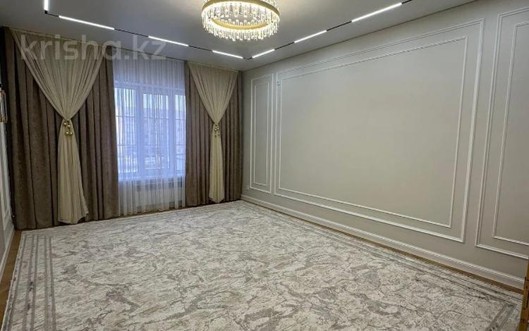 4-бөлмелі пәтер · 127.4 м² · 3/5 қабат, Алтын орда ш/а., бағасы: 66 млн ₸ в Актобе, мкр. Алтын орда — фото 7