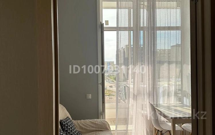 1-бөлмелі пәтер · 50 м² · 4/9 қабат, Санжара Асфендиярова 8, бағасы: 16 000 ₸ в Астане, Нура р-н — фото 2