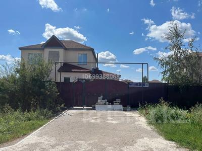 Отдельный дом · 6 комнат · 160 м² · 10 сот., мкр Уркер, Малайсары батыра 5 за 45.9 млн ₸ в Астане, Нура р-н
