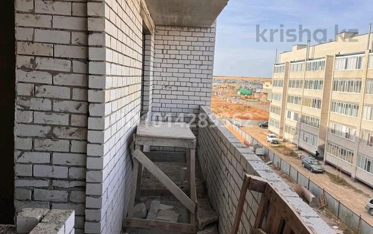 2-комнатная квартира · 64 м² · 4/5 этаж, мкр. Зачаганск пгт, Мурата Монкеулы 70б за 17 млн ₸ в Уральске — фото 2