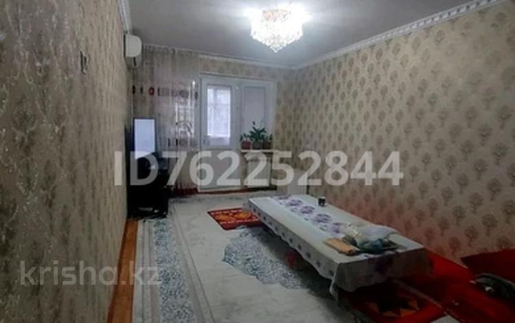 2-бөлмелі пәтер · 43 м² · 4/5 қабат, 11-шағынаудан — Уалиханова, бағасы: 19.5 млн ₸ в Шымкенте, Енбекшинский р-н — фото 2