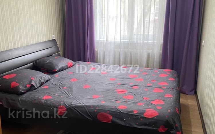 2-комнатная квартира · 50 м² · 2 этаж, Маншук Маметова 52 — проспект Назарбаева за 12 000 ₸ в Уральске — фото 27
