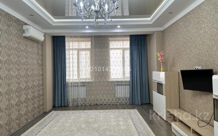 2-комнатная квартира · 86 м² · 2/7 этаж, мкр Нурсая, Акжарма 10 за 250 000 ₸ в Атырау — фото 2