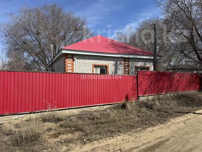 Жеке үй · 3 бөлме · 80 м² · 17 жүзд., Тамды 1 16, бағасы: 15 млн ₸ в Актобе, мкр Гормолзавод