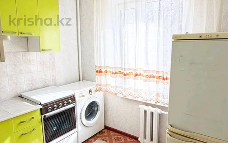 2-бөлмелі пәтер · 46 м² · 4/5 қабат, Самал 22, бағасы: 15.5 млн ₸ в Талдыкоргане, мкр Самал — фото 2