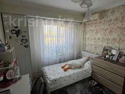 2-комнатная квартира, 60 м², 6/9 этаж, мкр Аксай-2А 68а за 33.5 млн 〒 в Алматы, Ауэзовский р-н
