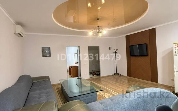 2-бөлмелі пәтер · 60 м² · 1/1 қабат, Азаттык 74/2, бағасы: 200 000 ₸ в Атырау, мкр Жилгородок — фото 17