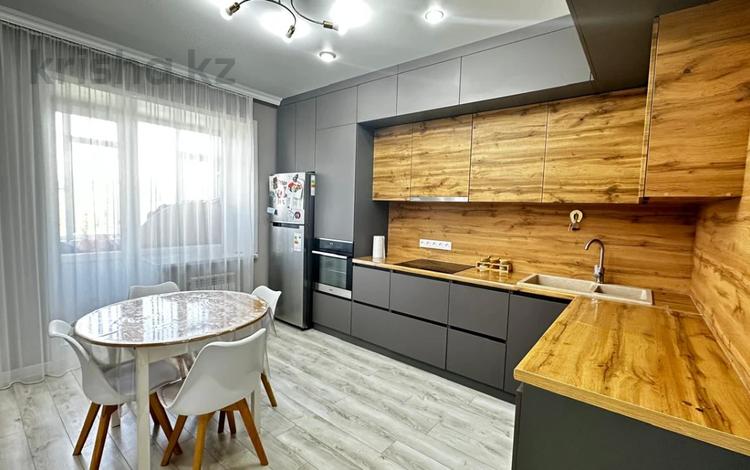 3-комнатная квартира · 87 м² · 4/9 этаж, мкр Юго-Восток, Муканова 21/3 за 45.5 млн ₸ в Караганде, Казыбек би р-н — фото 13