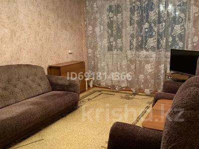 2-комнатная квартира, 70 м², 3/5 этаж помесячно, Торайгырова 63 за 130 000 〒 в Павлодаре