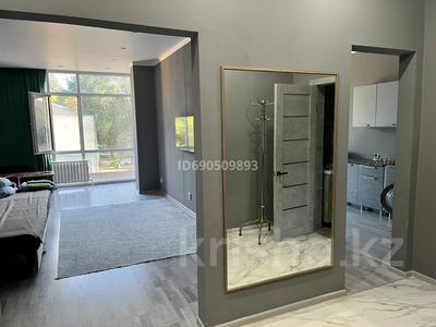 1-комнатная квартира · 60 м² · 2/9 этаж, Вокзальная 4/1 за 12 000 ₸ в Уральске