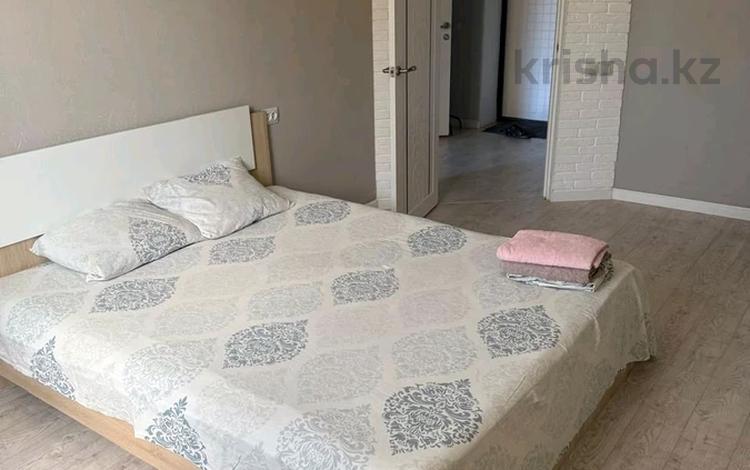 1-комнатная квартира · 50 м² · 1/7 этаж, 19-й мкр 23 за 8 000 〒 в Актау — фото 15