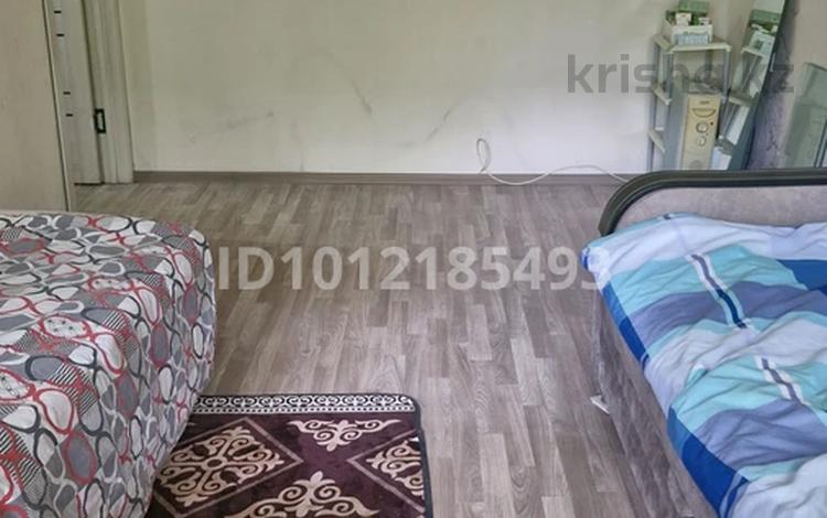 2-комнатная квартира · 44 м² · 2/5 этаж, проспект Мира 92 — Магазин тд. одежда за 8.5 млн ₸ в Темиртау — фото 2