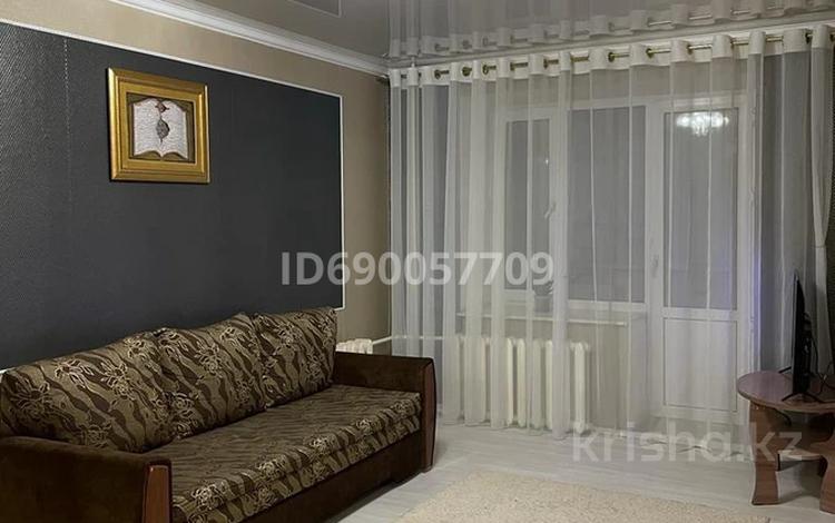 1-комнатная квартира · 46.3 м² · 1/10 этаж, мкр Женис за 155 000 ₸ в Уральске — фото 2